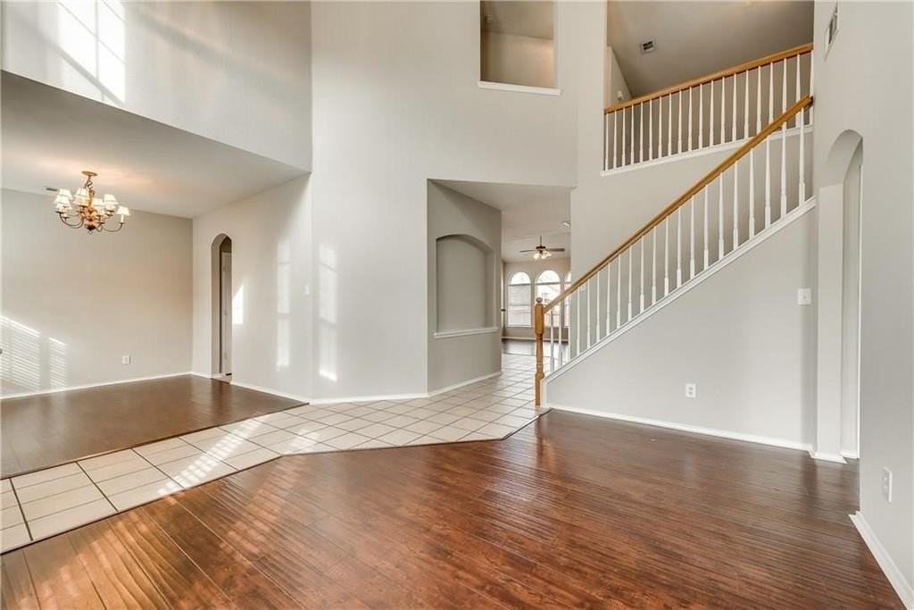 409 Knoll Park Ct - Photo 6 of 25