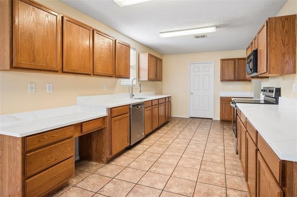 5404 Pandale Valley Dr - Photo 7 of 27