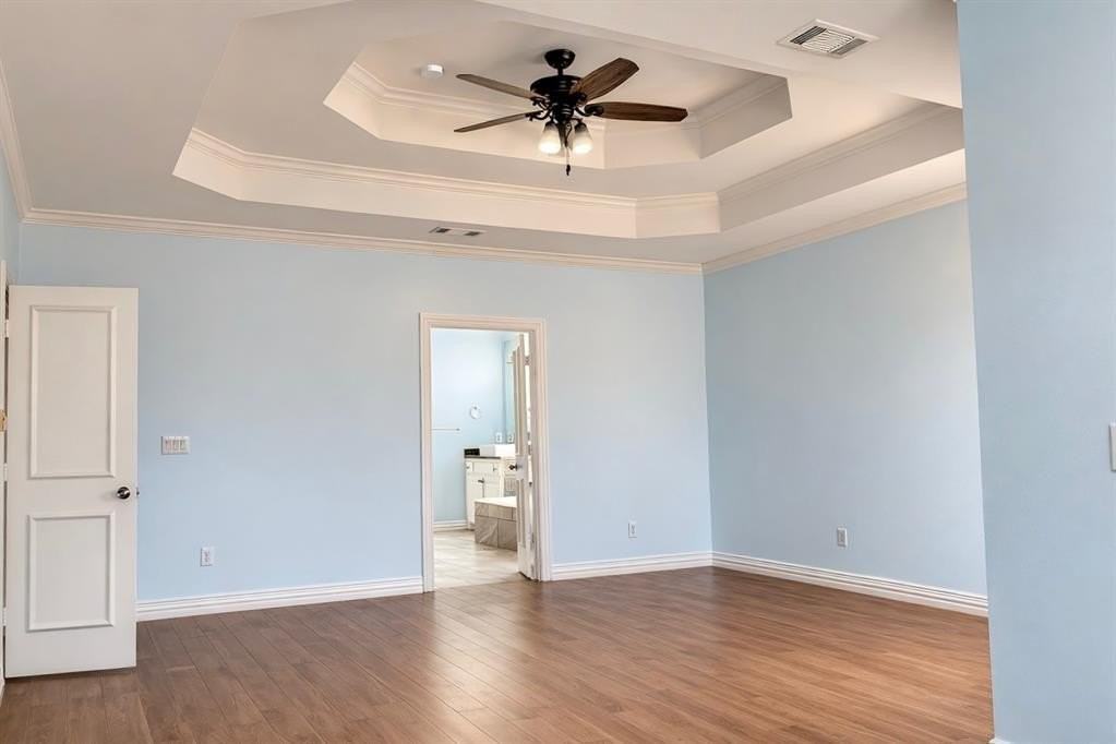 1308 Normandy Dr - Photo 6 of 10