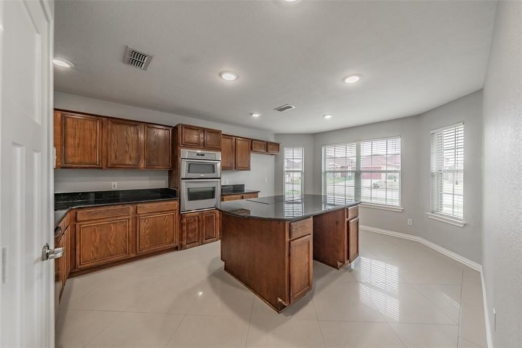 7414 Lake Front Trl - Photo 7 of 19