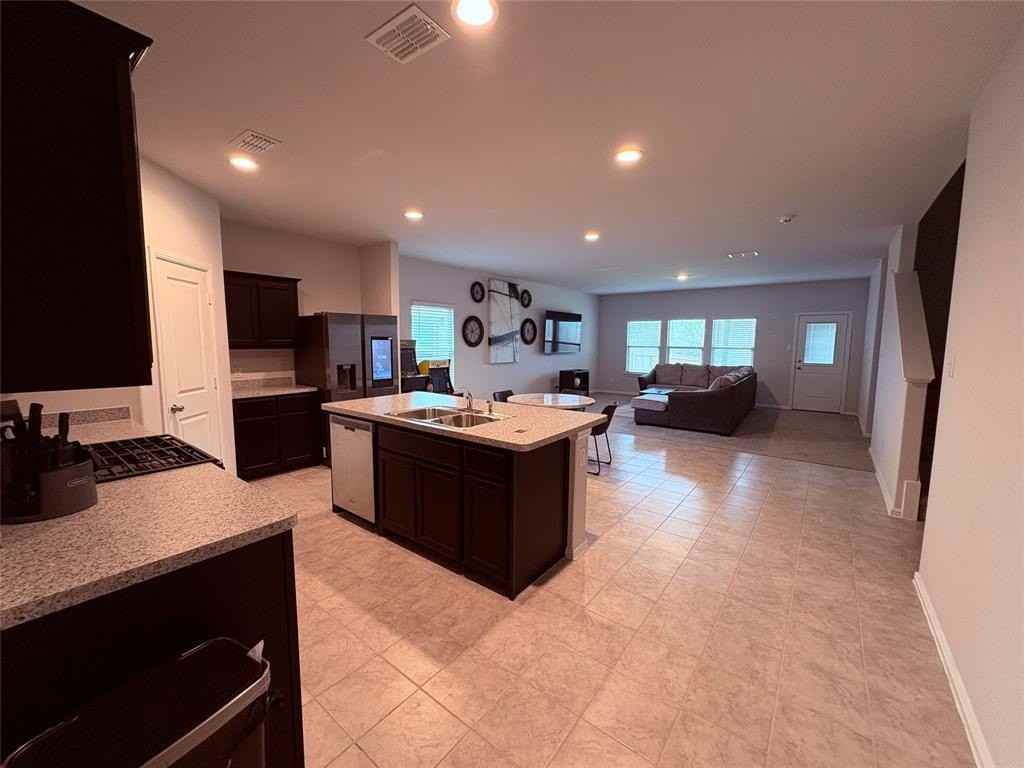 16721 Porterfield Ln - Photo 5 of 22