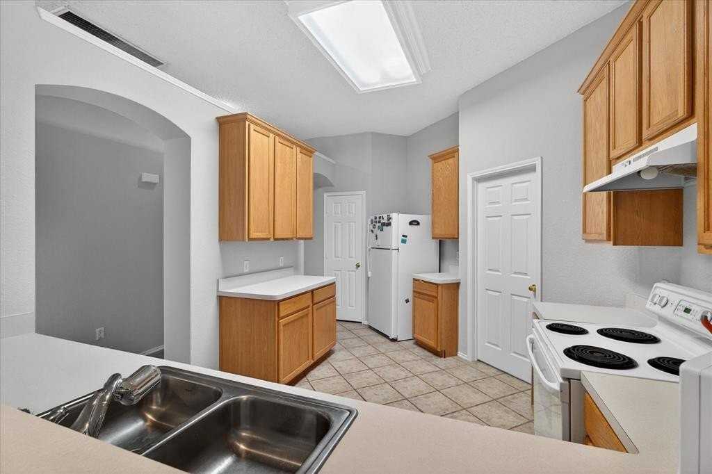 5108 Geranium Ct - Photo 7 of 20