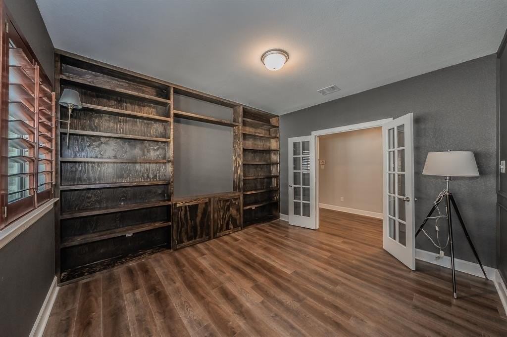 7529 Whisterwheel Way - Photo 7 of 39