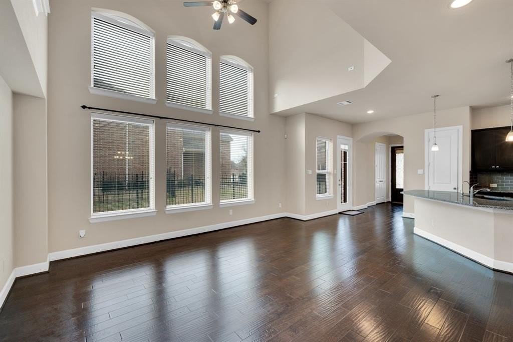 3019 Ivy Hill Ln - Photo 5 of 38