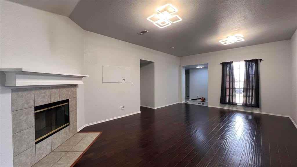 1521 Brookleaf Dr - Photo 2 of 29