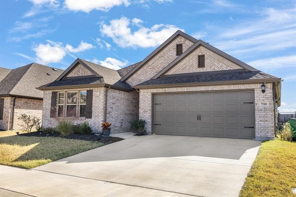 7518 Prairie Holly Ln - Photo 2 of 26