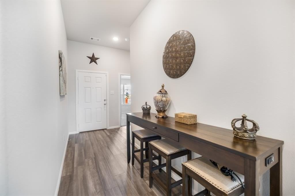 7518 Prairie Holly Ln - Photo 4 of 26