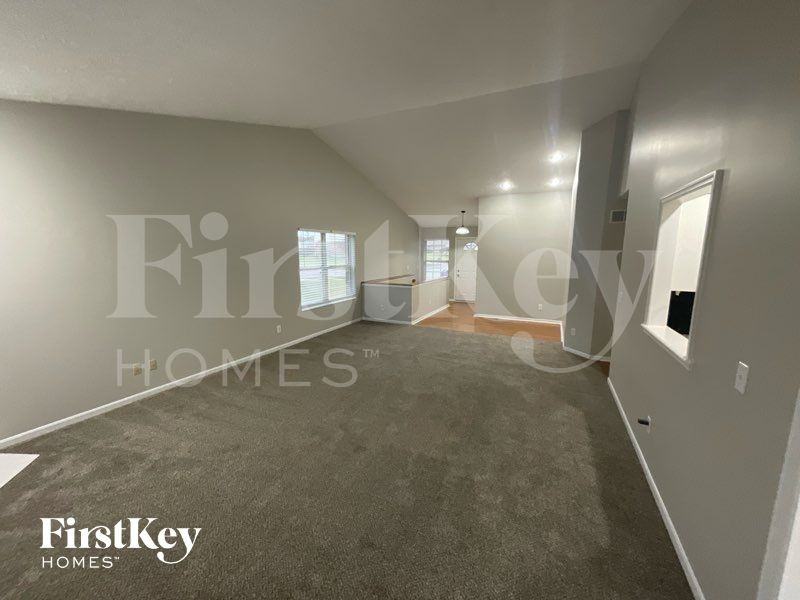 5416 Shady Meadows Dr - Photo 3 of 11