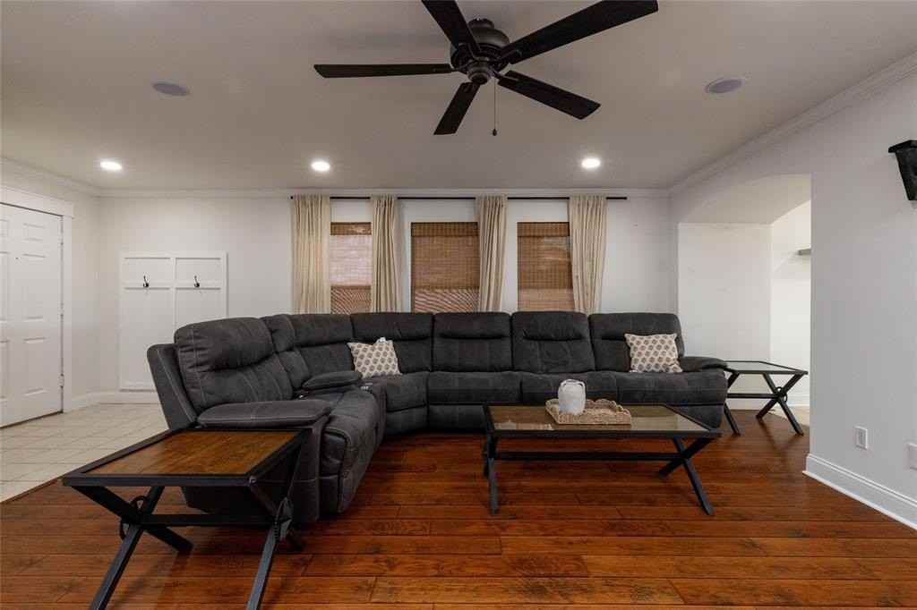 4116 Fossile Butte Dr - Photo 3 of 22