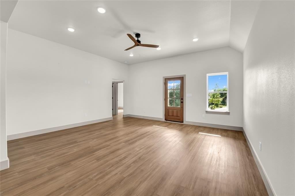 1604 Franklin St - Photo 4 of 29