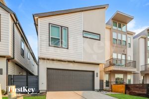 featured image of 381 N Centro Cir