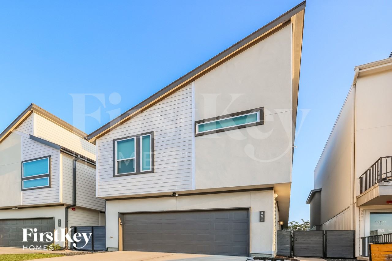 381 N Centro Cir - Photo 2 of 19