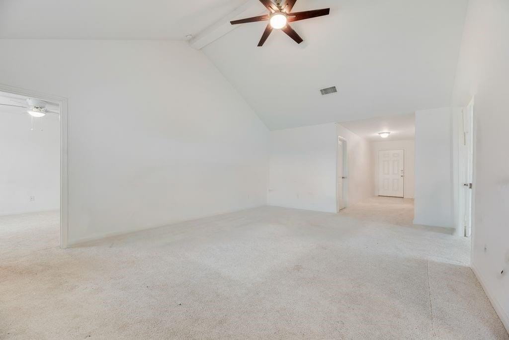 1904 Fairbanks Dr - Photo 6 of 35