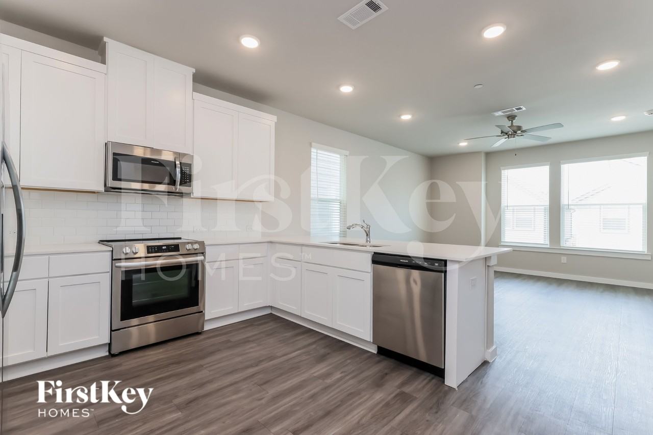 18412 Idyllic Aly - Photo 6 of 19