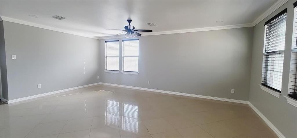 861 Cats Eye Dr - Photo 7 of 30