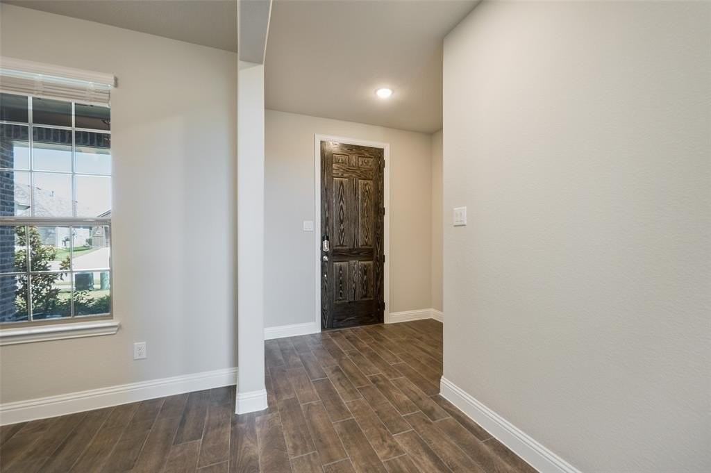 6005 Horsetail Dr - Photo 3 of 26