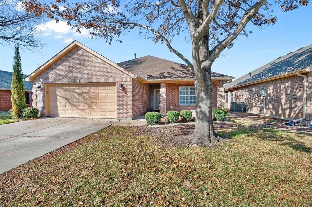 4403 Shady Elm Dr - Photo 3 of 34