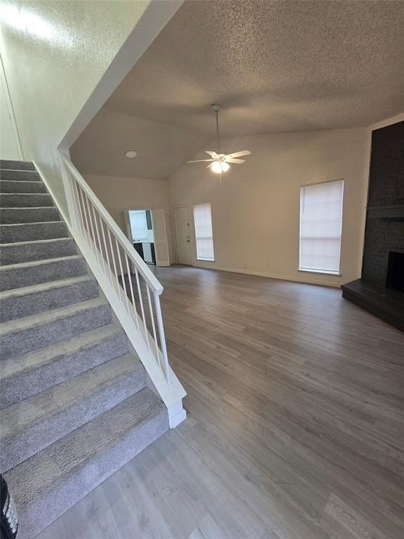 1302 Lloyd Dr - Photo 3 of 14