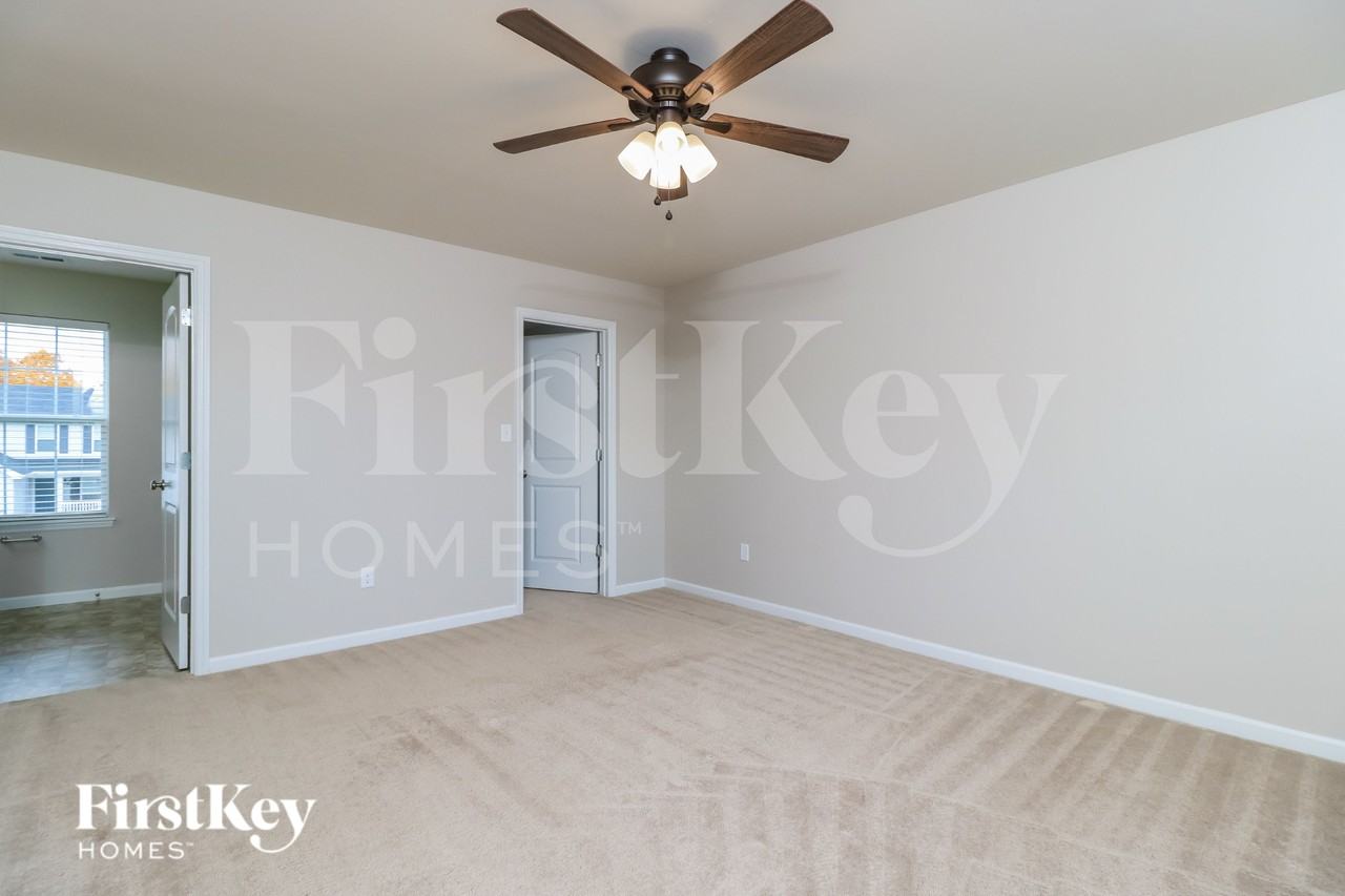 2668 Winding Valley Dr - Photo 7 of 15