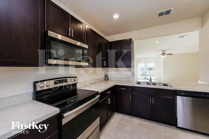 1021 Anza Ave - Photo 6 of 15