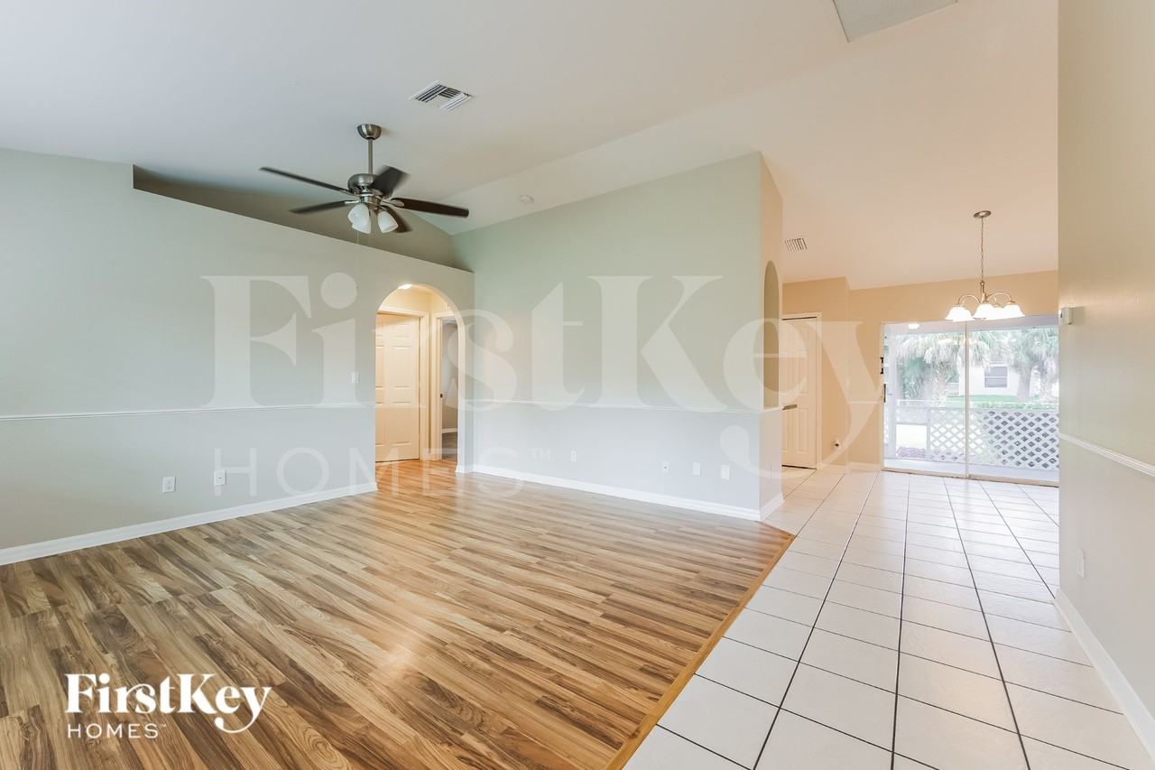 1408 Flora Ave N - Photo 4 of 16