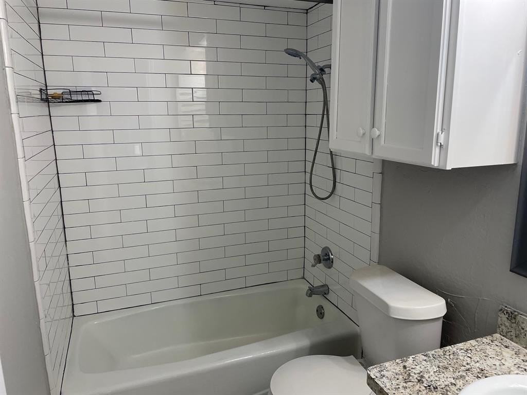 2221 Jackson Cir - Photo 5 of 5