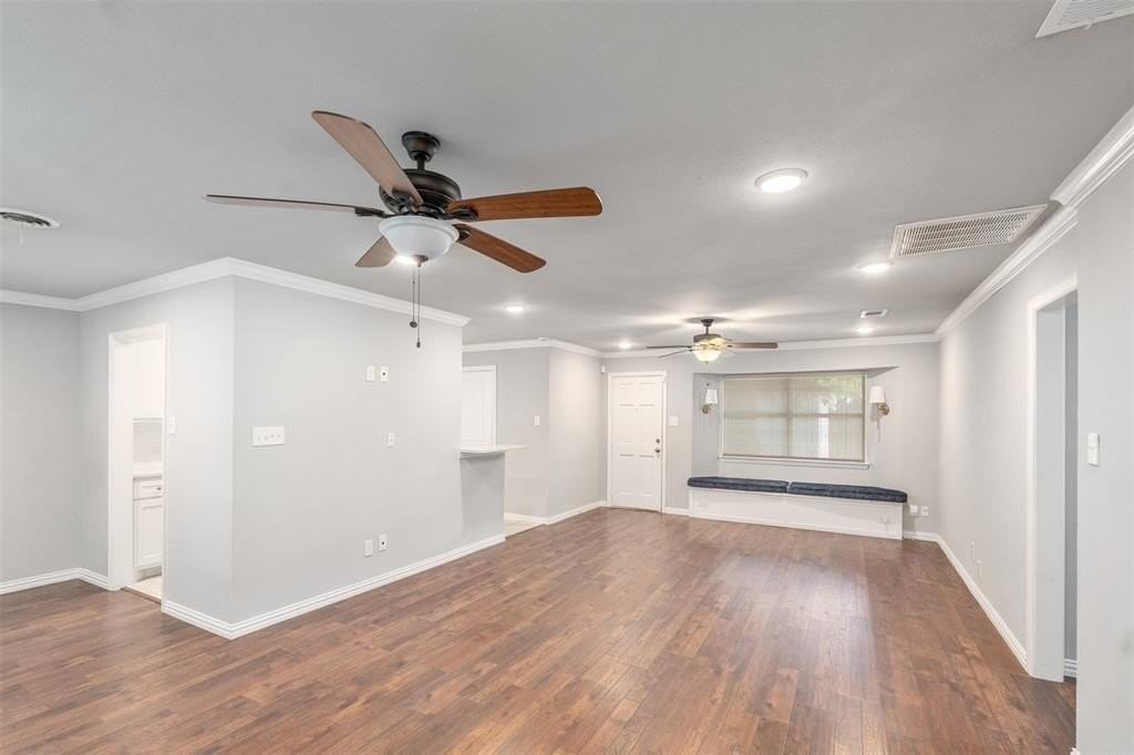 6933 Wake Forrest Dr - Photo 3 of 27