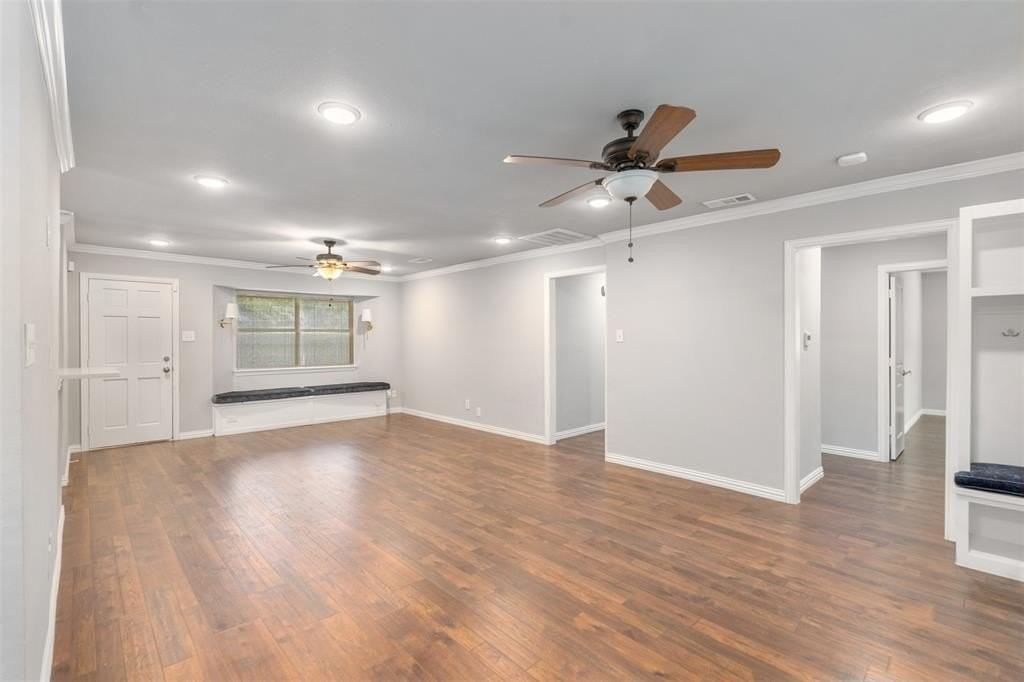 6933 Wake Forrest Dr - Photo 4 of 27