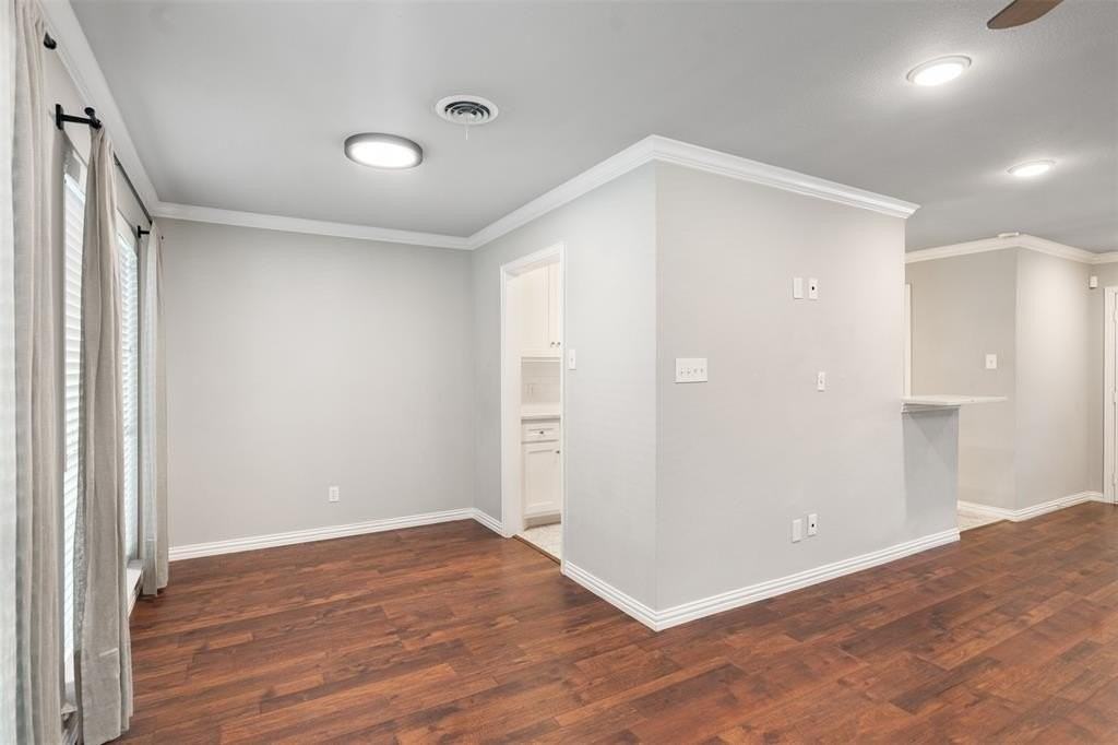 6933 Wake Forrest Dr - Photo 6 of 27