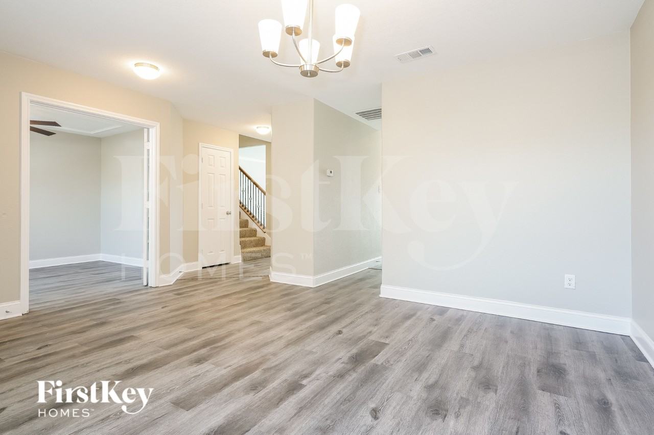 101 Sycamore Cir - Photo 5 of 15