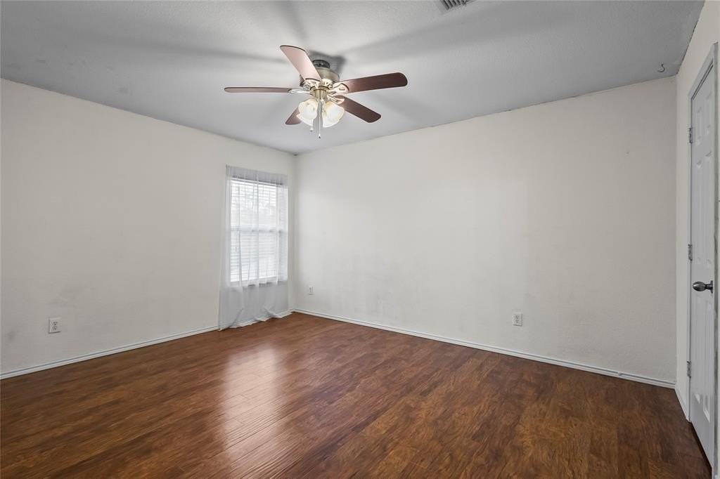 420 Magnolia Dr - Photo 7 of 33