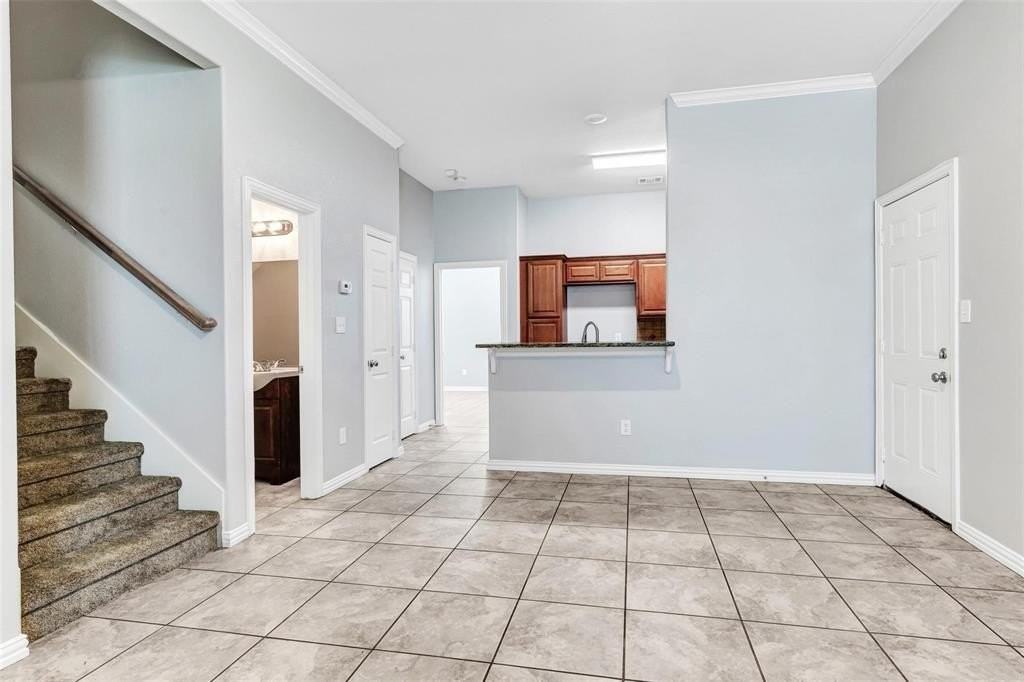 213 Wyndham Meadows Way - Photo 4 of 17