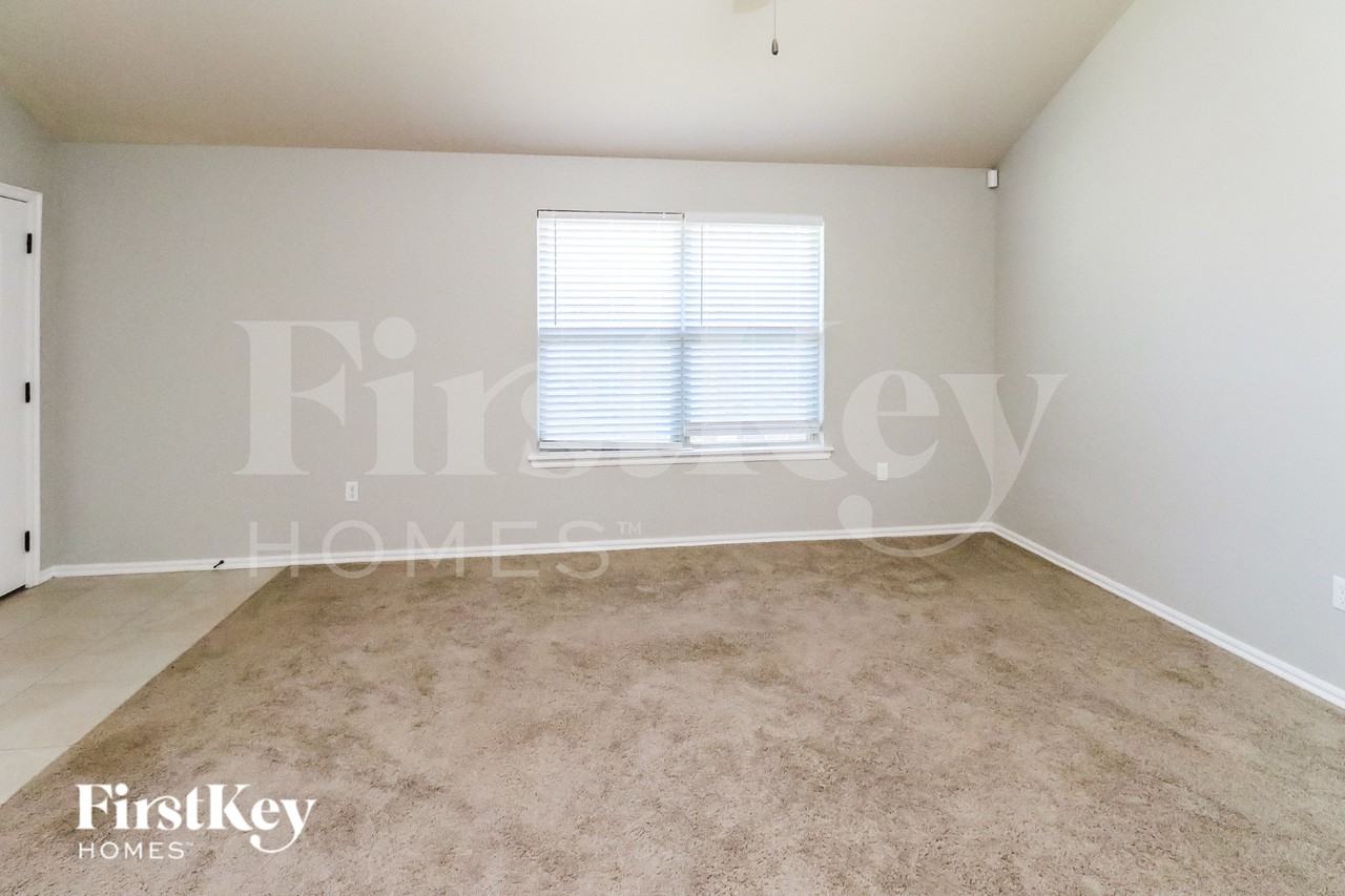 9100 Sw 46th St - Photo 2 of 15