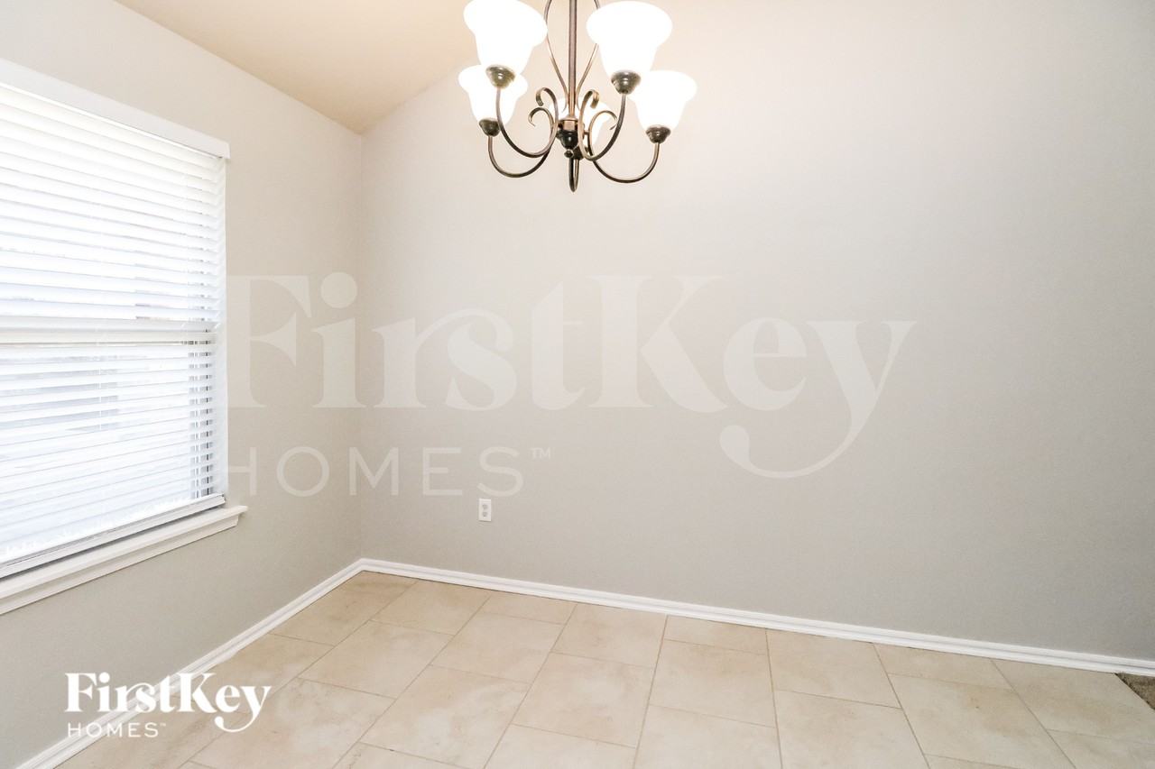 9100 Sw 46th St - Photo 4 of 15