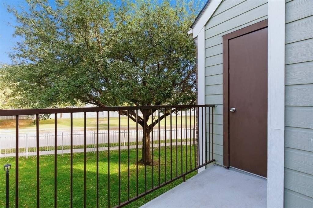 3101 Sondra Dr #201 - Photo 7 of 40