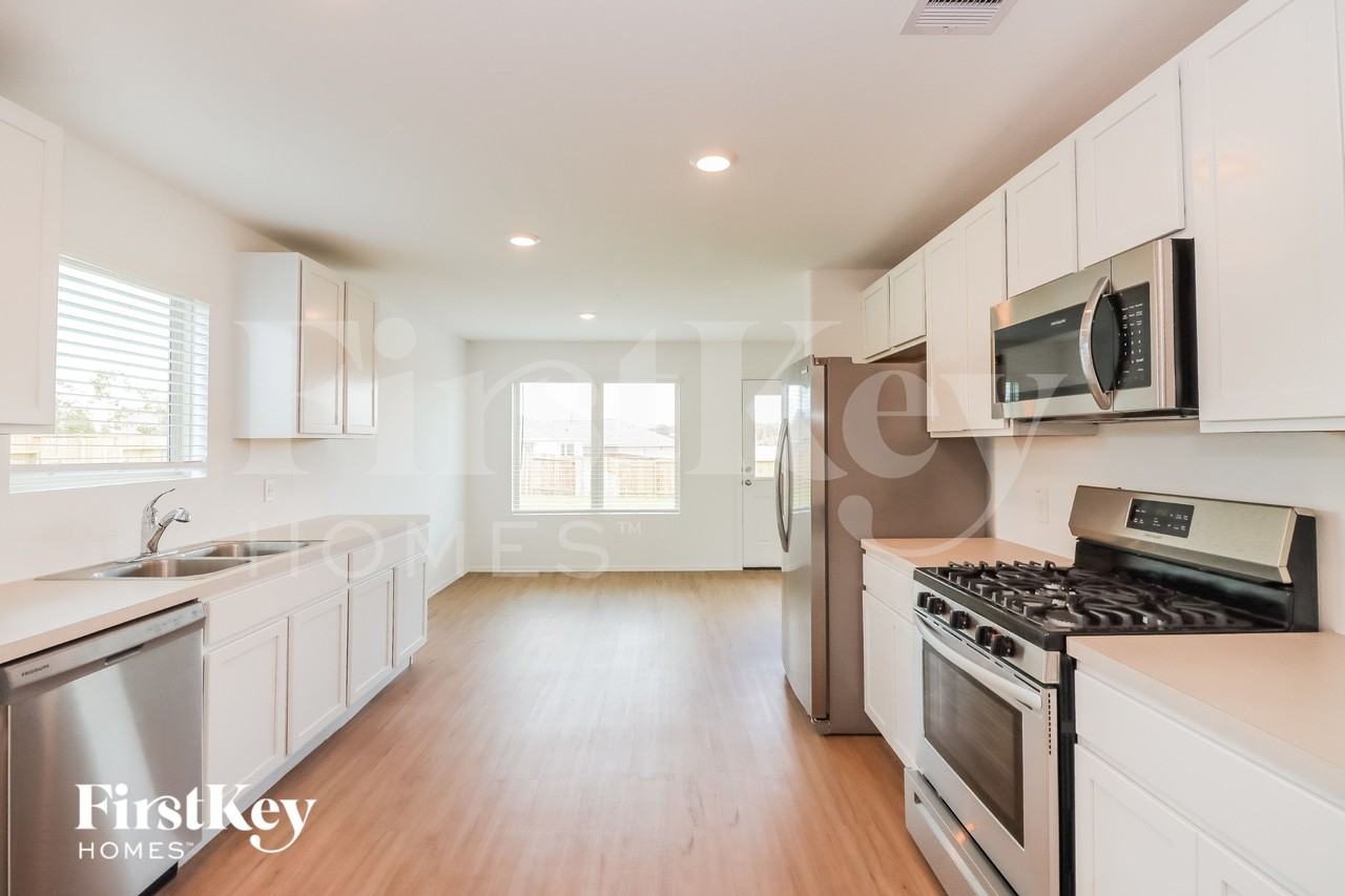 202 Alder Laurels Cv - Photo 6 of 15