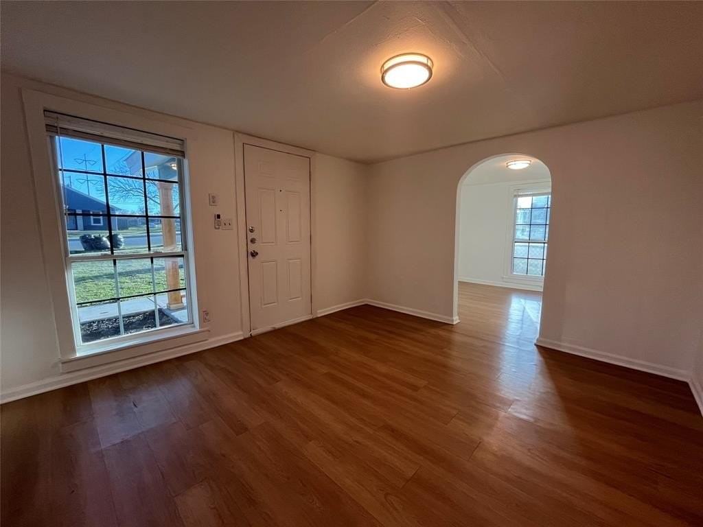 5536 Goodman Ave - Photo 7 of 18