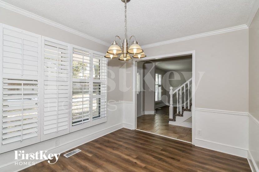 1432 E Sheridan Bridge Ln - Photo 4 of 15