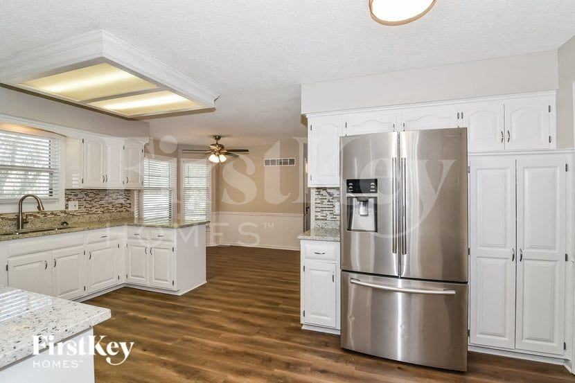 1432 E Sheridan Bridge Ln - Photo 5 of 15