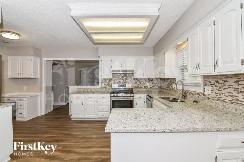 1432 E Sheridan Bridge Ln - Photo 7 of 15