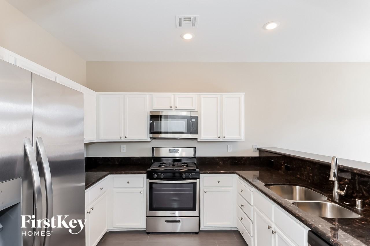 9964 Trailing Vine St - Photo 6 of 15