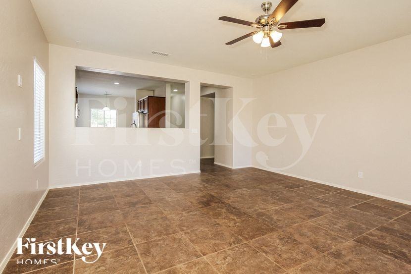 390 E Yellow Wood Ave - Photo 4 of 15