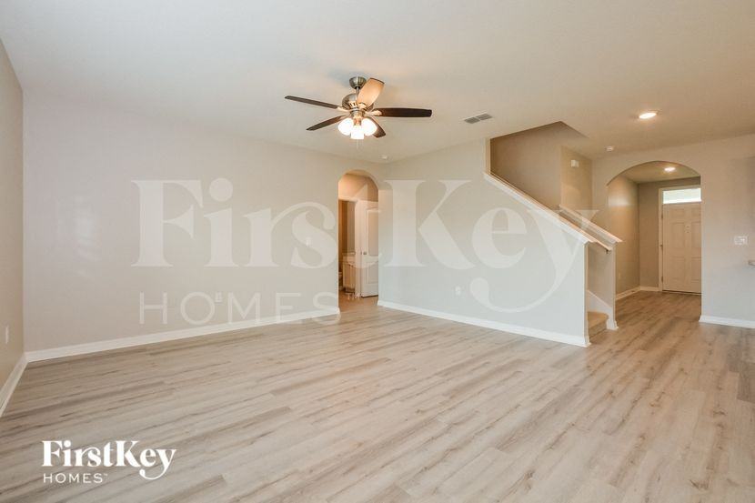 1761 Brockridge Rd - Photo 3 of 15