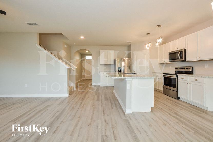 1761 Brockridge Rd - Photo 4 of 15