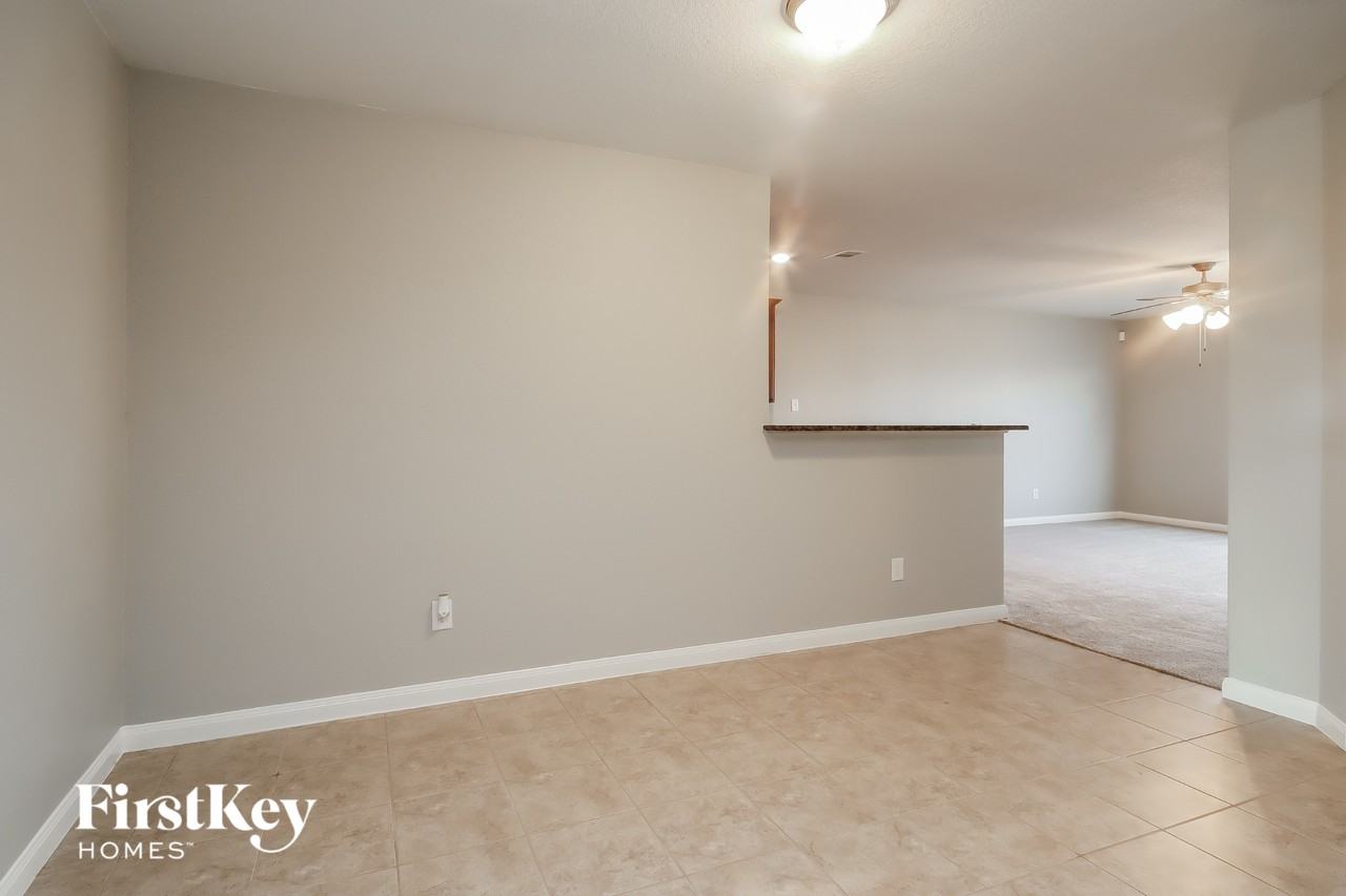 2321 Nautica Terrace Dr - Photo 3 of 15