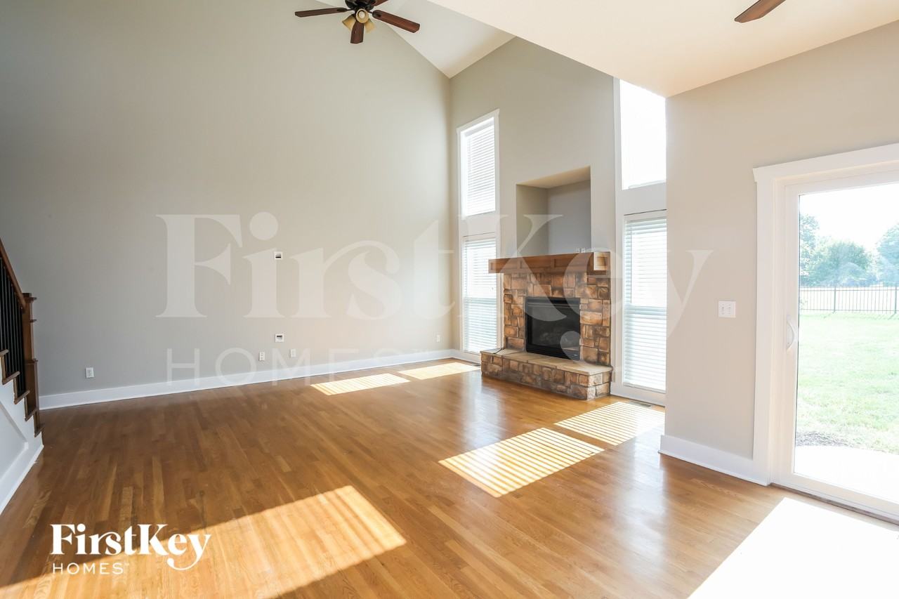 4520 N 108th St - Photo 2 of 15