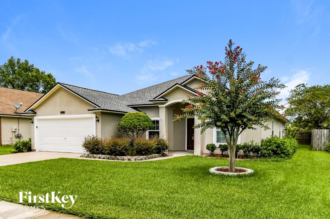 1845 Northglen Cir - Photo 2 of 15