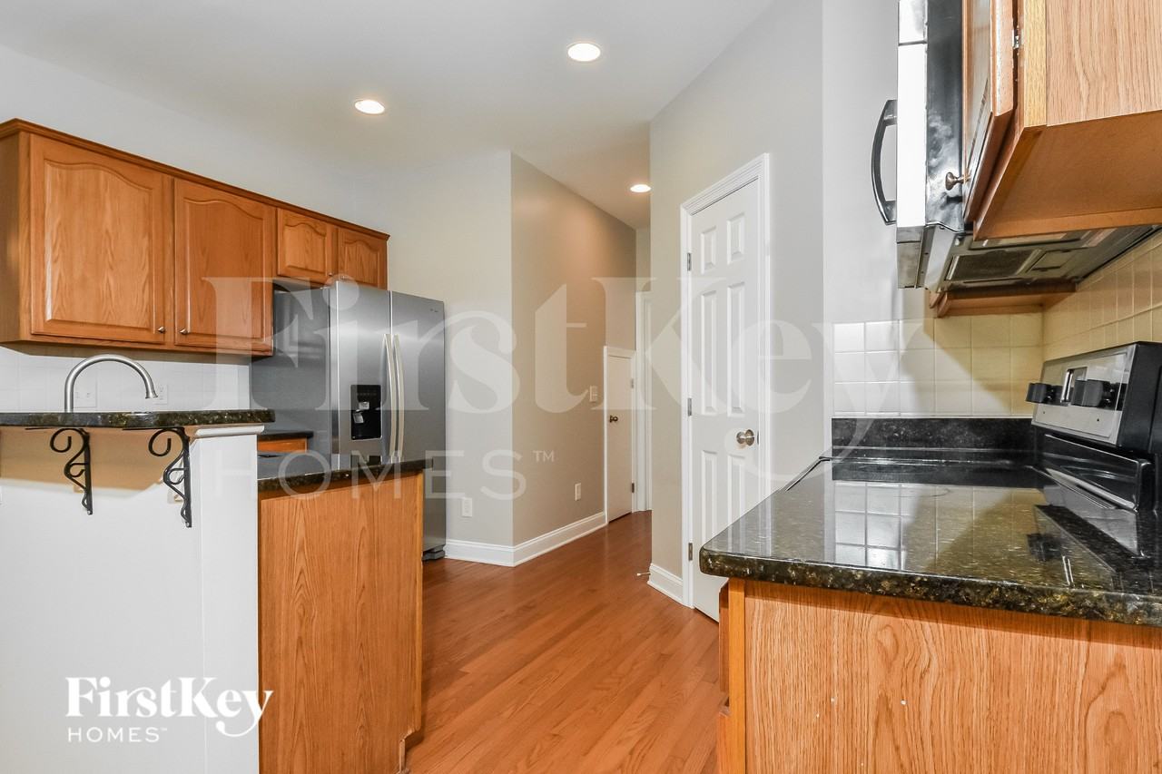 6383 Clubside Dr - Photo 5 of 15