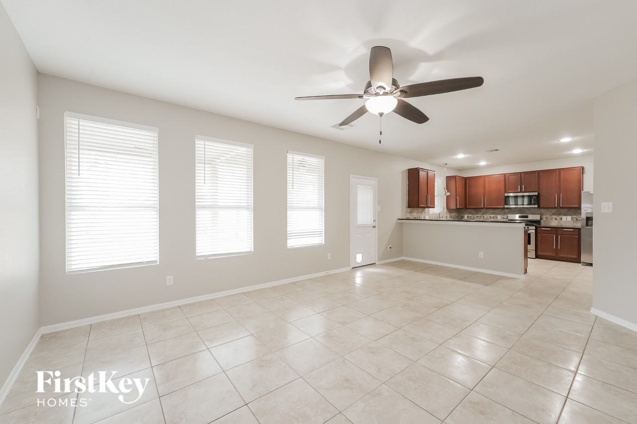 3331 Dale Ridge Trl - Photo 4 of 15