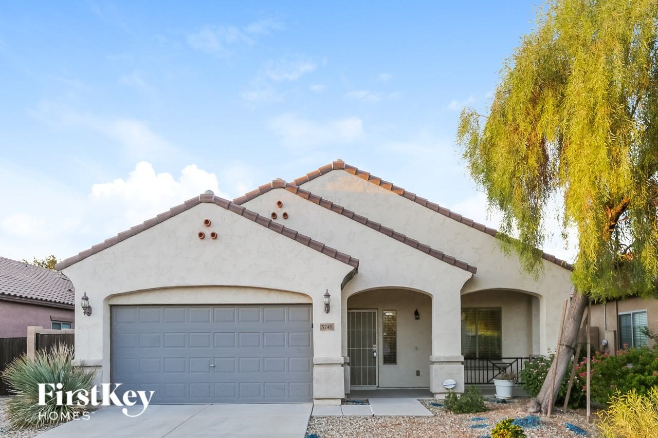 5749 W Pedro Ln - Photo 2 of 15